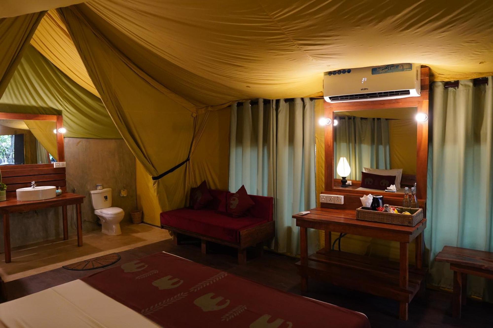 River Glamping By Gaga Bees Udawalawe Kültér fotó