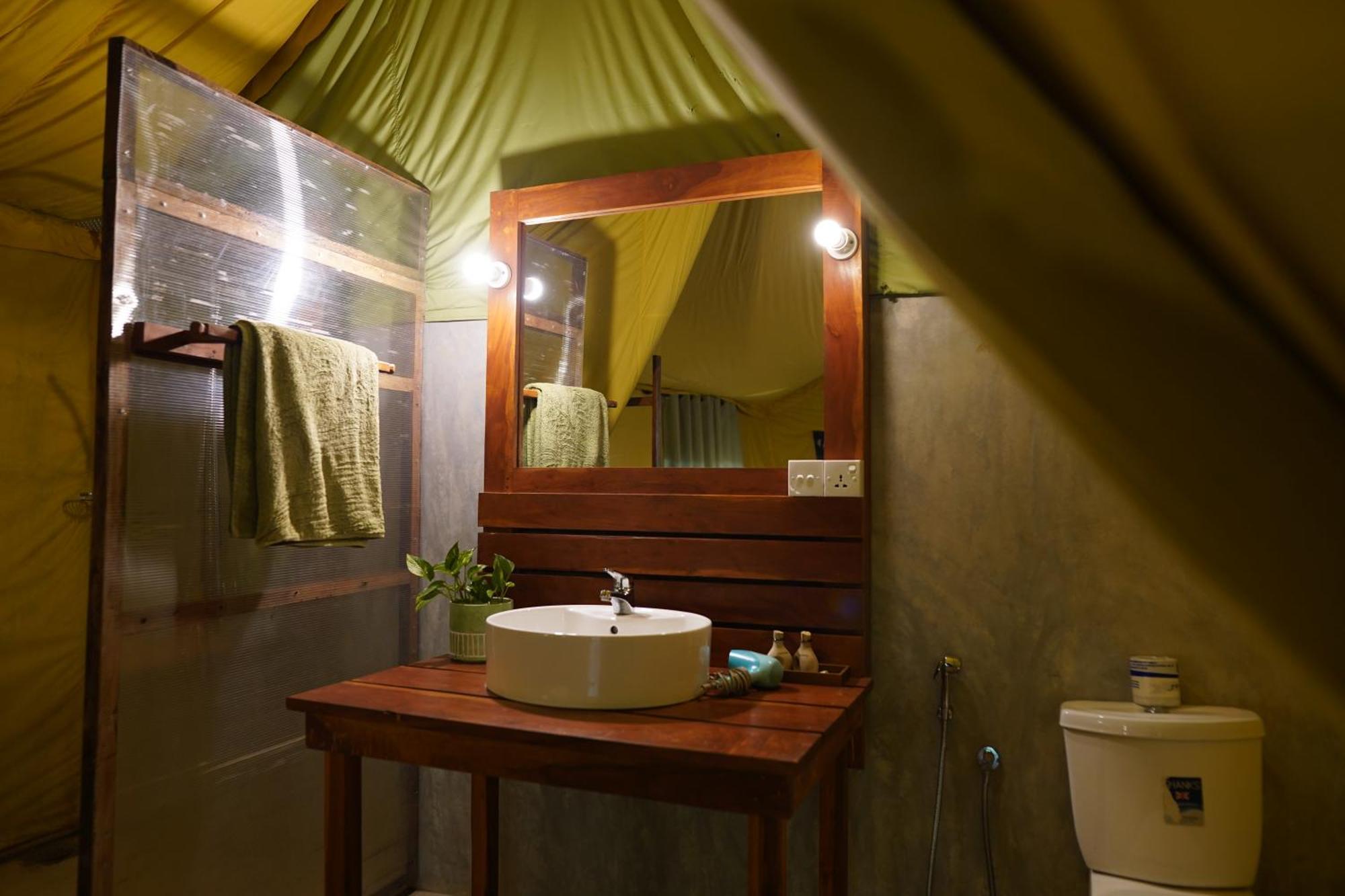 River Glamping By Gaga Bees Udawalawe Kültér fotó